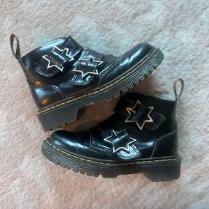 Little girls Dr. Marten’s size 13.  Rare and so cute!
